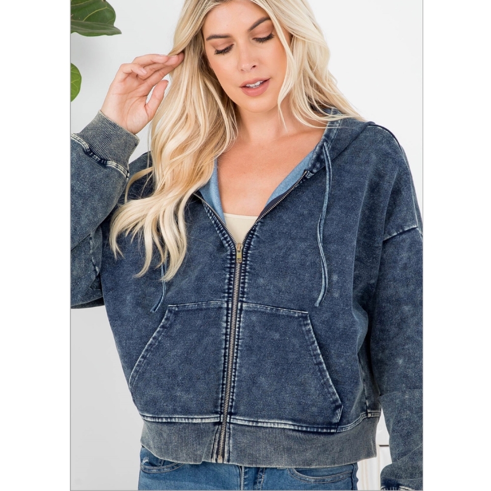 FEW LEFT❗️LE LIS Nordstrom Mineral Wash Navy Hoodie - Picture 7 of 8
